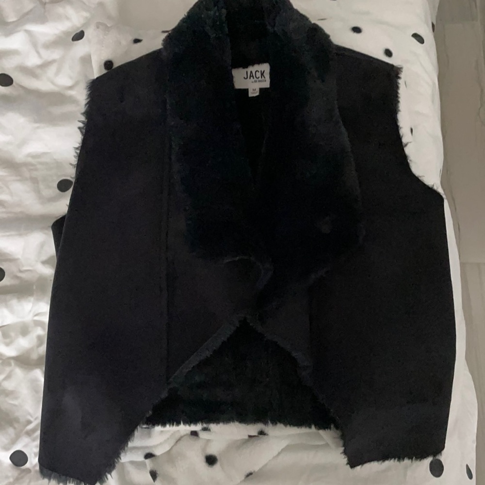 BNWOT Jack by BB Dakota size M vest. Excellent condition.